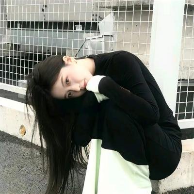 天才：黑色石榴石